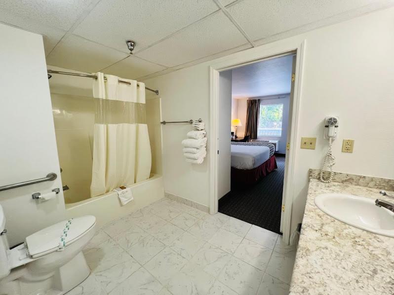 Celebrity Inn Бренсон Екстер'єр фото